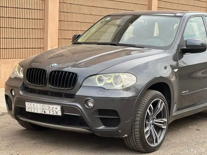 بي ام دبليو X 5 ممشى قليل 2011 2