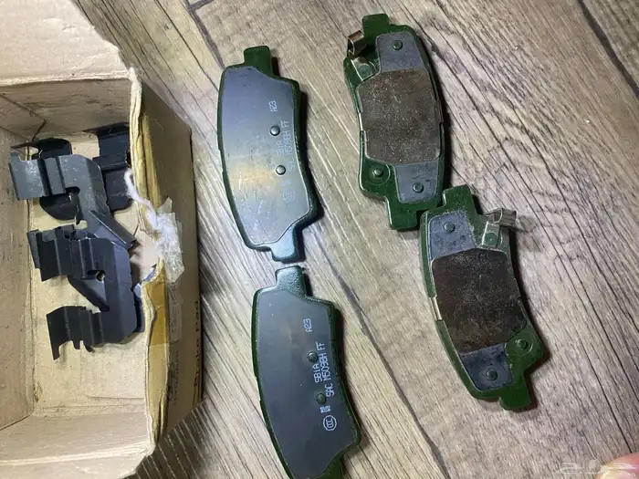 فحمات ازيرا خلفي اصلي وكاله 2013 0