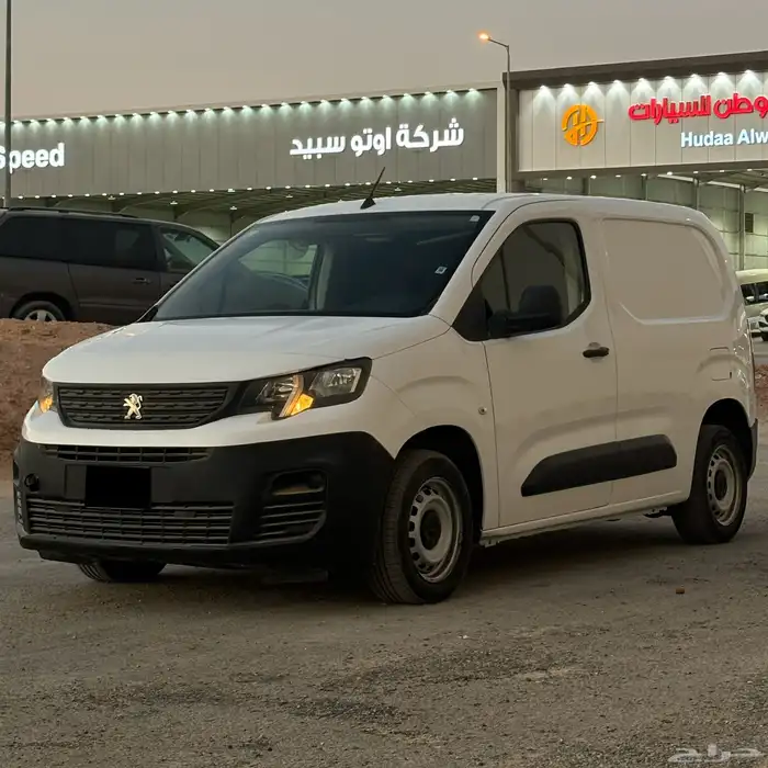 بيجو بارتنر 2021 ديزل بضاعه ممشى 98 الف متوفر 3 حبات 2