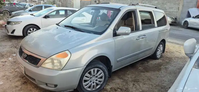 كيا كرنفال 2013 0