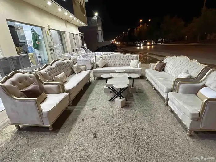 كنب كلاسيك 11 شخص شامل الطاولات شامل التوصيل 1