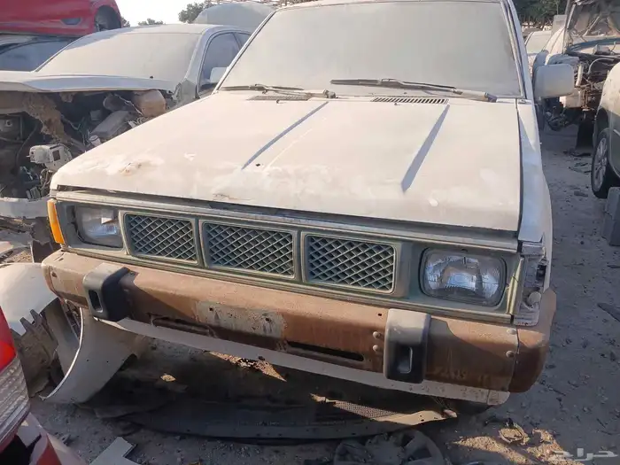 نيسان داتسون موديل 1990 قطع غيار تشليح 90 0