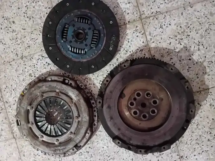 يوجد لدينا قطغ غيار حداف سوناتا موديل 2009 1