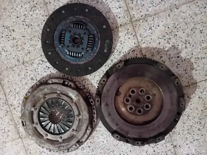 يوجد لدينا قطغ غيار حداف سوناتا موديل 2009 0