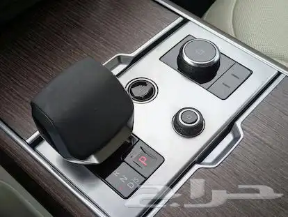 Range Rover P400 SE 2023 7