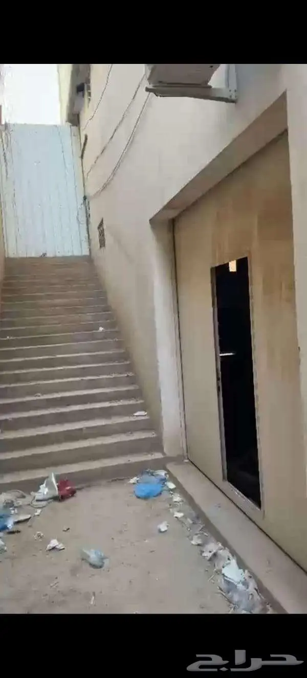 للايجار مستودع بحي الروابي قريب من الدائري الشرقي 1