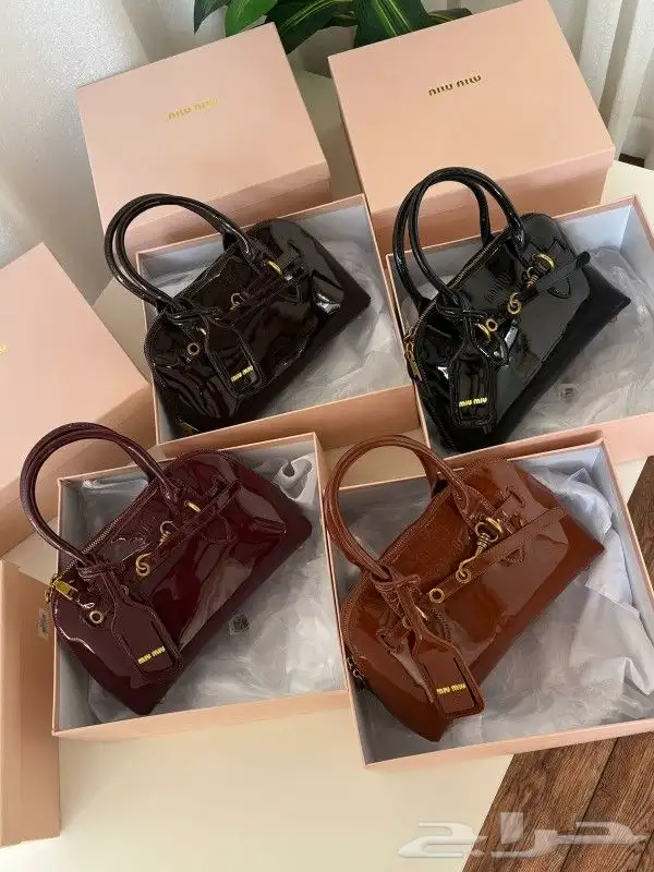 يوجد لدينا جميع انوع الشنط جمله وقطاعي 1