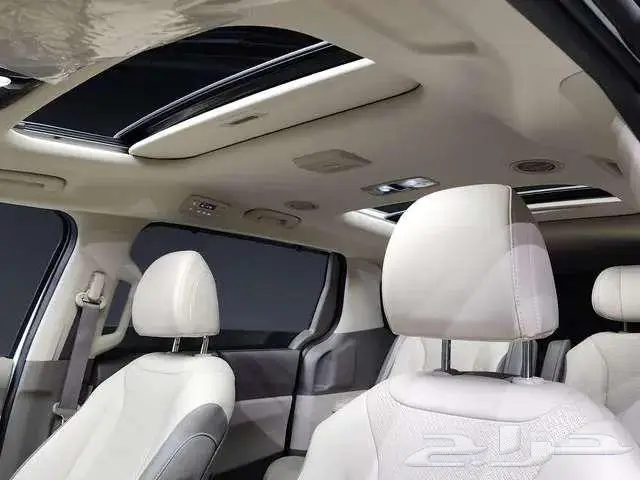 كيا كرنفال موديل 2024 7