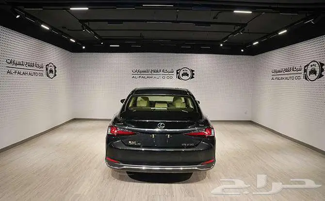 لكزس ES بفئات متعددة موديل 2025 1