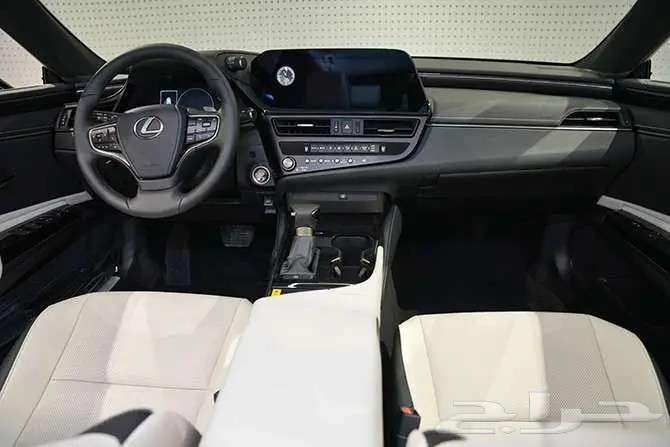 لكزس ES بفئات متعددة موديل 2025 4