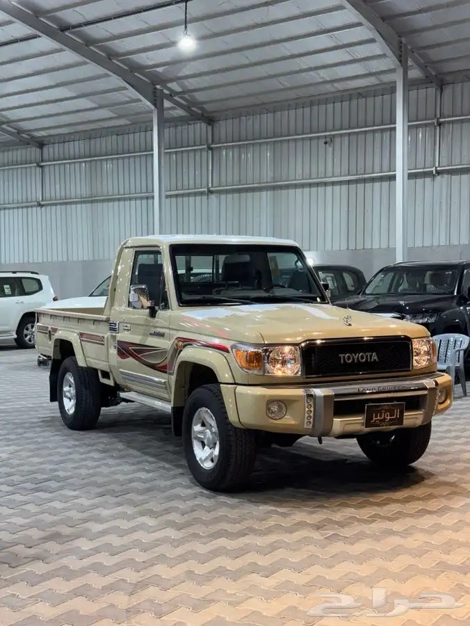 تويوتا جيب شاص عداد 19 الف 1