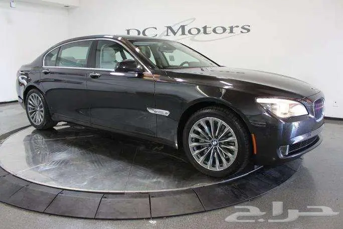 توفر لدينا تأجير جميع انواع الجنوط BMW الاصليه 18