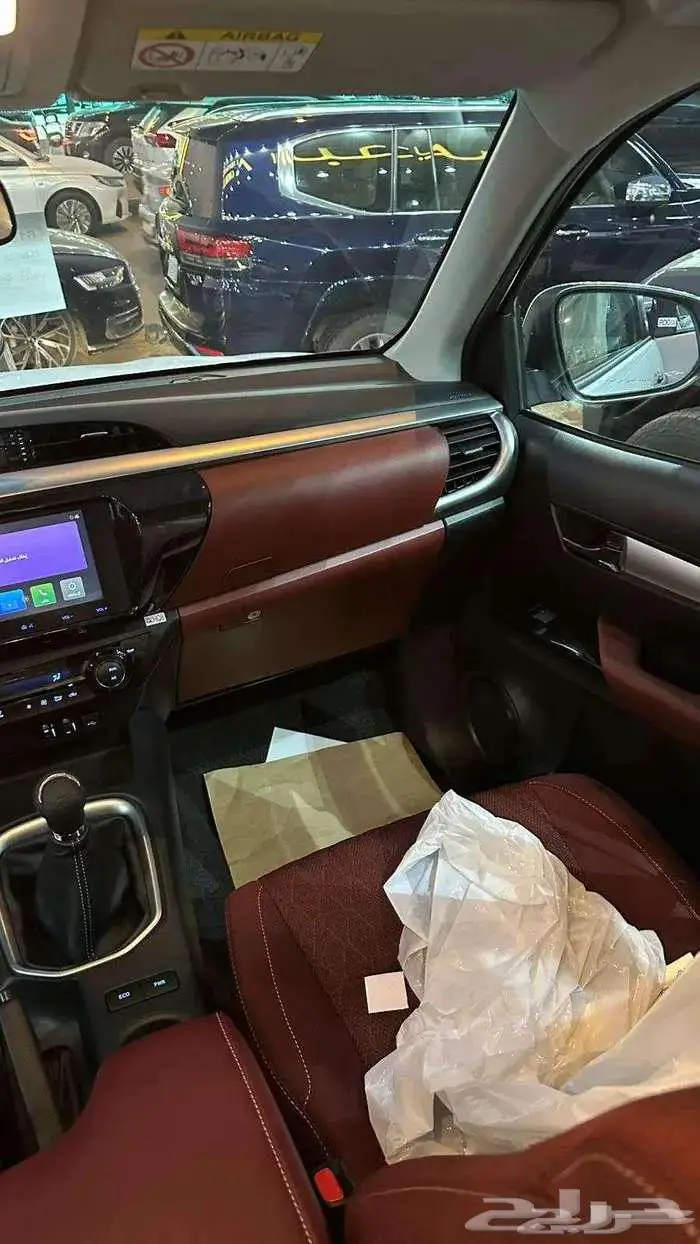 تويوتا هايلكس غمارتين GLX2 بنزين جنوط 2025 7