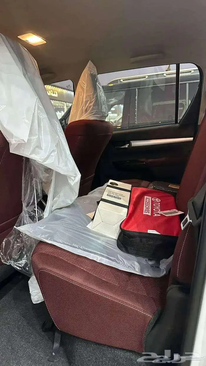 تويوتا هايلكس غمارتين GLX2 بنزين جنوط 2025 6