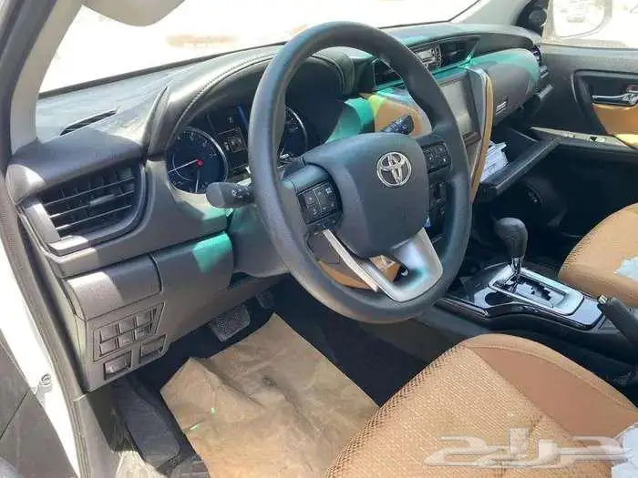 تويوتا فورتشنر GX2 دبل وبدون دبل بنزين 2025 8