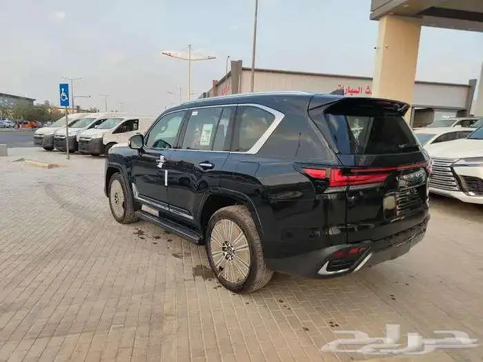 لكزس LX 600 BB فل كامل 2025 سعودي جمرك باقل الاسعار 5