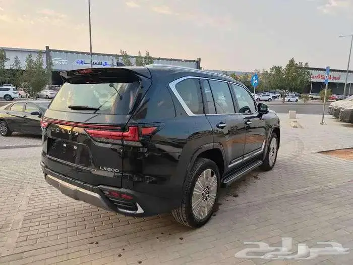 لكزس LX 600 BB فل كامل 2025 سعودي جمرك باقل الاسعار 4