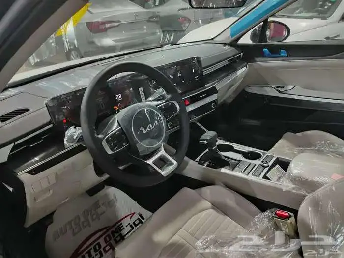 كيا K5. ستاندر مطور بانوراما موديل 2025 اوتو ون 15