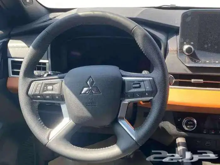 ميتسوبيشي اوتلاندر فل كامل ونص 2025 سعودي نقد وتقسيط 8