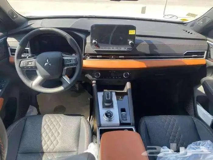 ميتسوبيشي اوتلاندر فل كامل ونص 2025 سعودي نقد وتقسيط 7