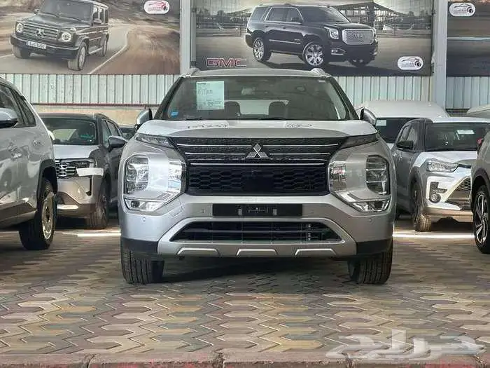 ميتسوبيشي اوتلاندر فل كامل ونص 2025 سعودي نقد وتقسيط 12