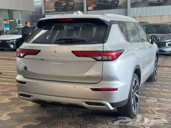 ميتسوبيشي اوتلاندر فل كامل ونص 2025 سعودي نقد وتقسيط 14