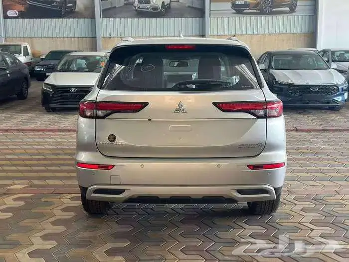 ميتسوبيشي اوتلاندر فل كامل ونص 2025 سعودي نقد وتقسيط 15