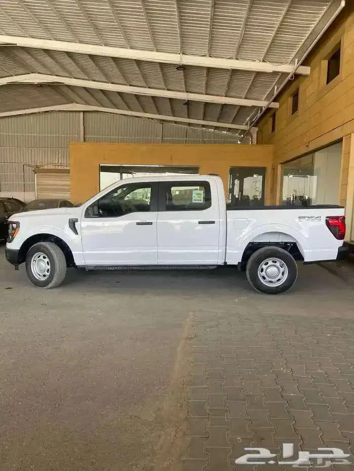 فورد غمارتين F150 فئة XL موديل 2024 متوفر لدى الحسن 1