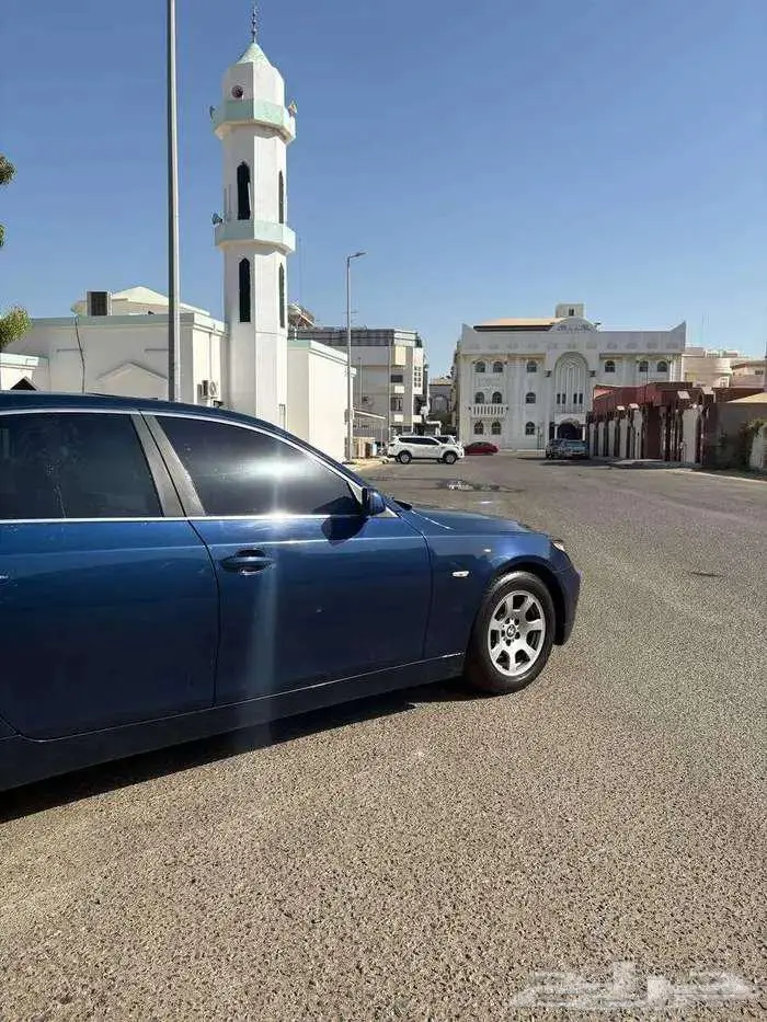 بي ام دبليو 520 2004 مخزنه ازرق 1