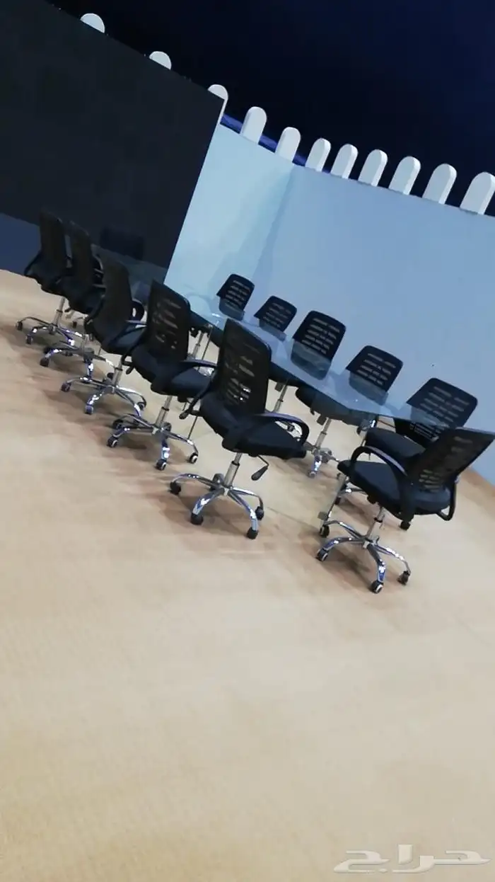 يوجد لدينا كراسي كنب تاجير طاولات طعام دفايات 9