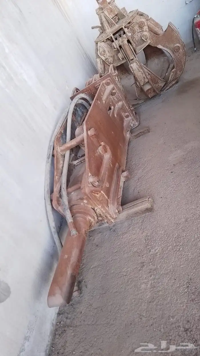 للبيع دقاق بوكلين 3