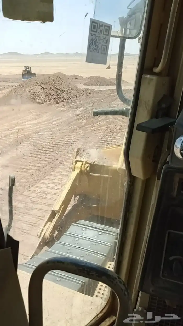 متواجد حاليا سواقين بلدوزرات رخص ارامكو وسواق بوكلين 0
