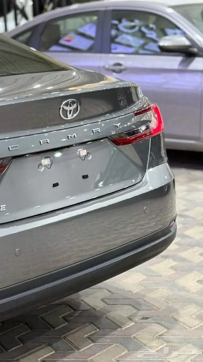 تويوتا كامري 2025 18