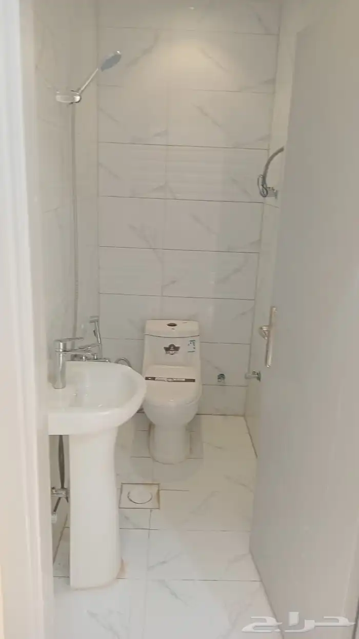 للإيجار شقق عزاب 2