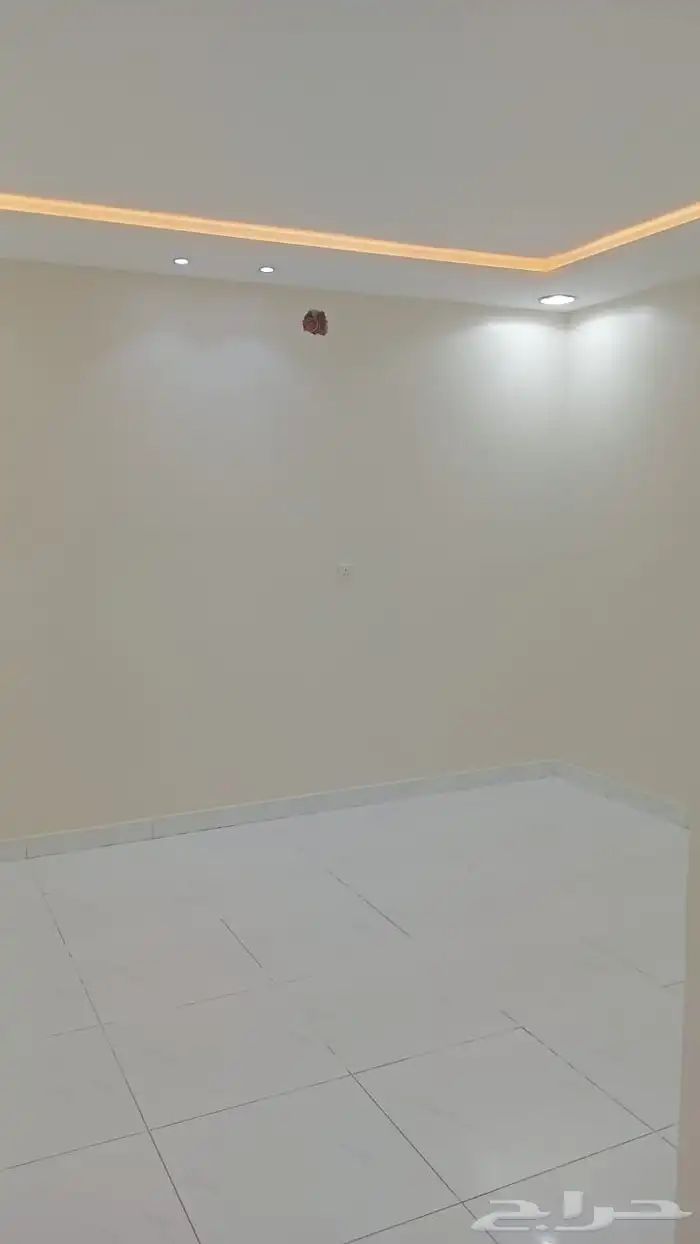 للإيجار شقق عزاب 0