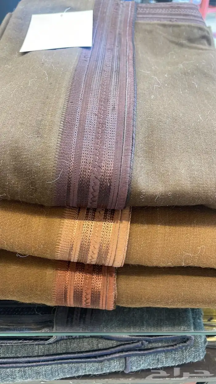 هدايا رجالية بشت وبرفروة مع بشت درع تخرج ترقية تقاعد 22