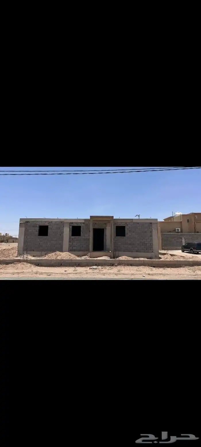 للبيع ارض مقام عليها فيلا عظم في الرين 0