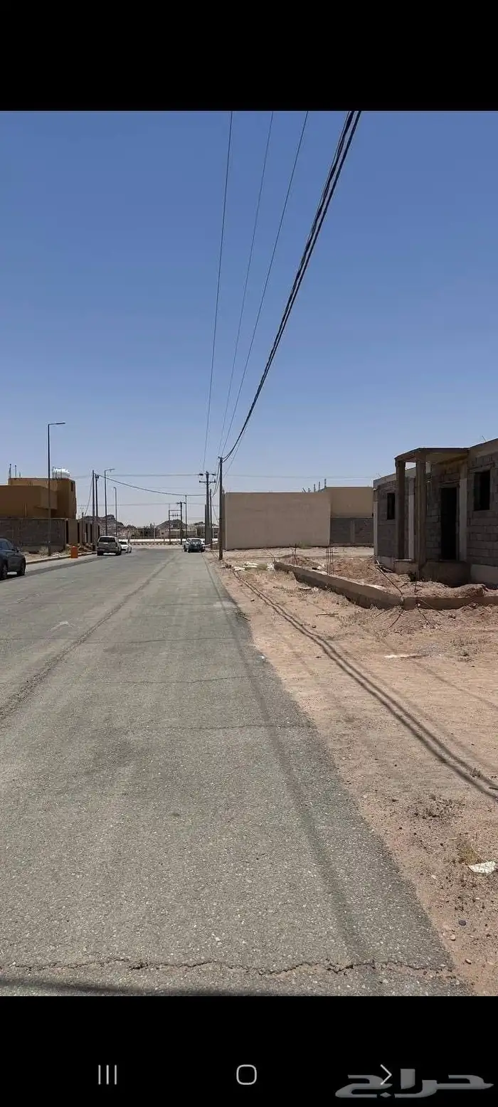 للبيع ارض مقام عليها فيلا عظم في الرين 2