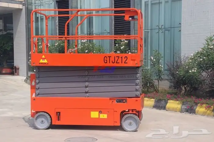 سقالات كهربائيه للايجار-رافعات شوكيه للايجار سيزر لفت مانلفت 8