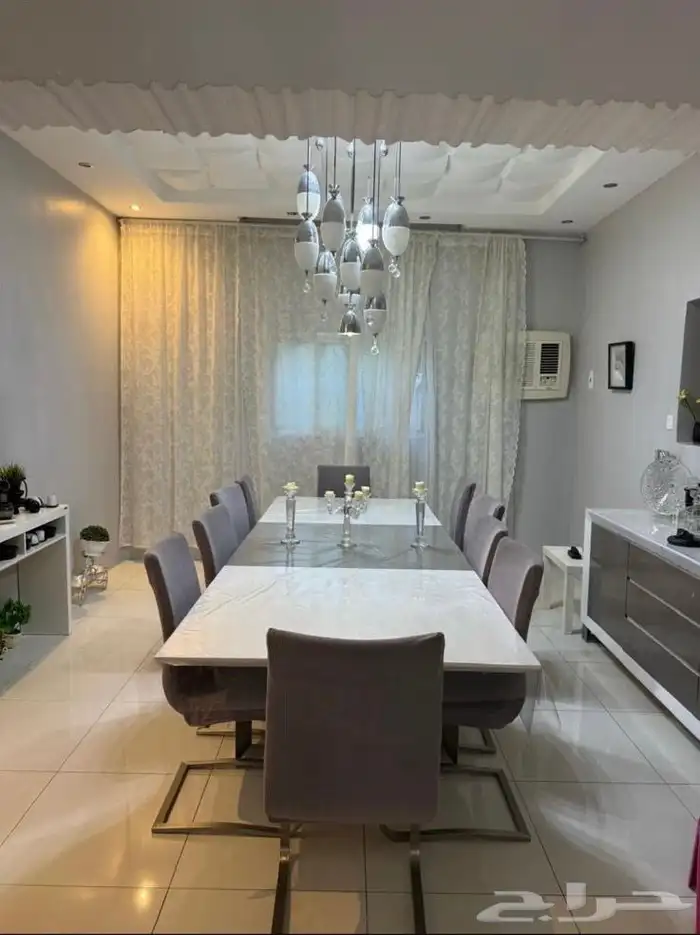 للبيع فيلا في الطائف موقع مميز على واجهيتن شهار - ام العراد 1