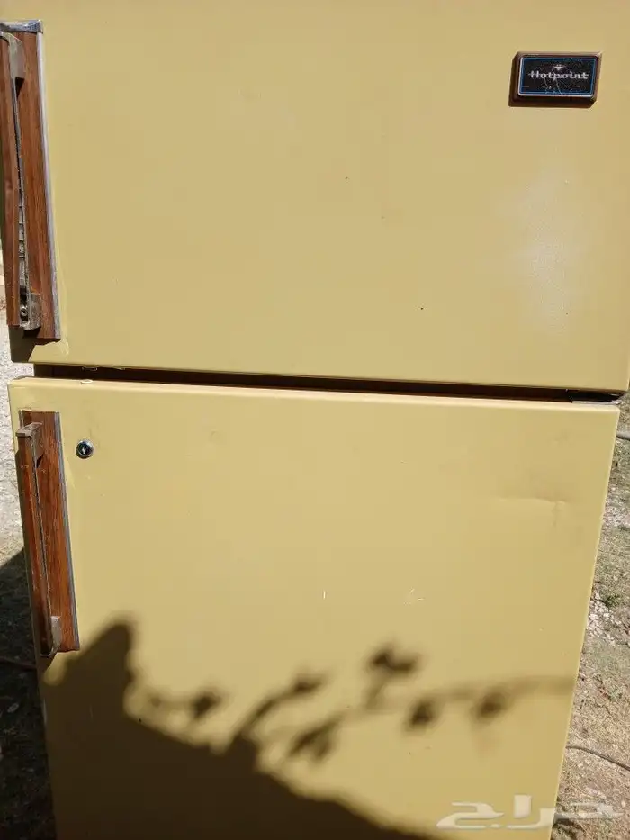 2ثلاجة وقارئ سيديات وسيديات ومواطير هواء 17