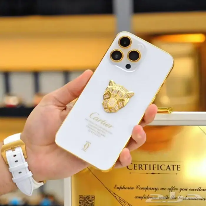 آيفون 17 برو ماكس الجديد مطلي بالذهب عيار 24 قراط 1