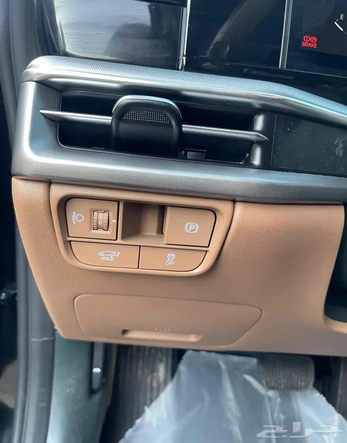 ازيرا 2025 وارد كوريا 24