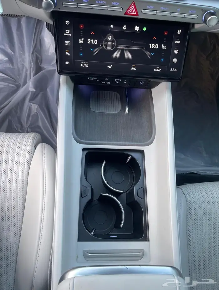 ازيرا 2023 وارد كوريا 30