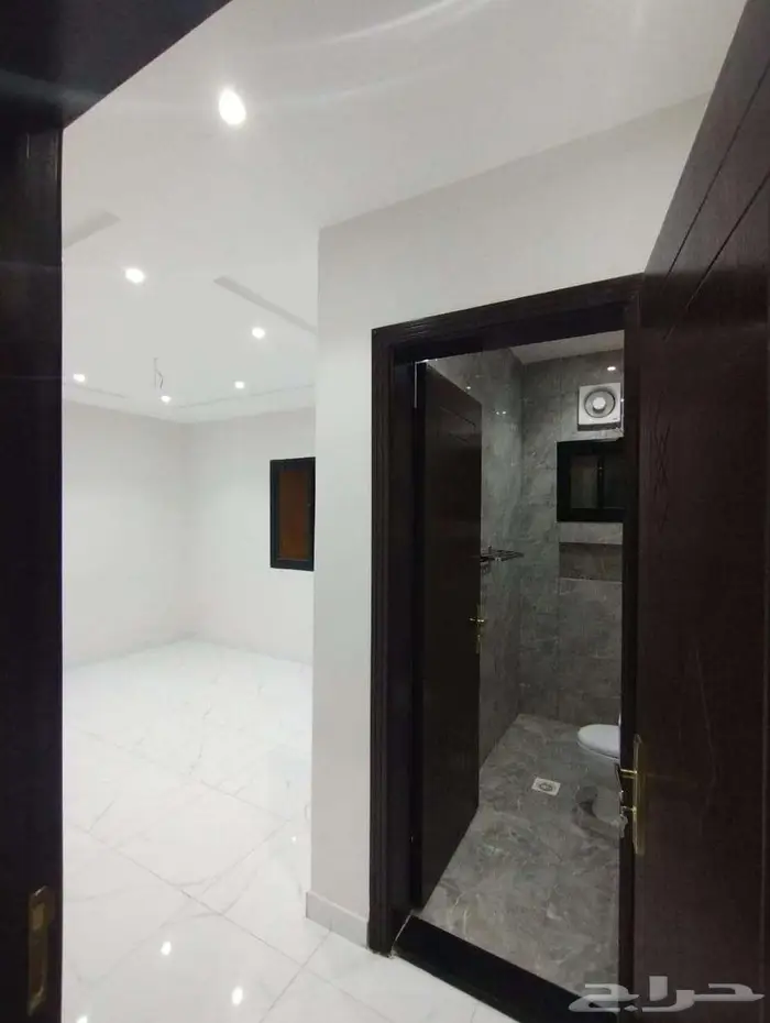 شقة فاخرة للايجار حي الربوة 6