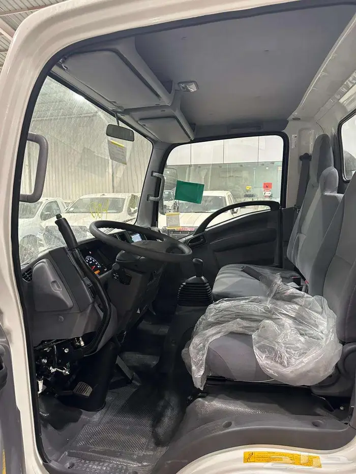 ايسوزو قلاب 3 طن مكيف يابانى موديل 2025 3