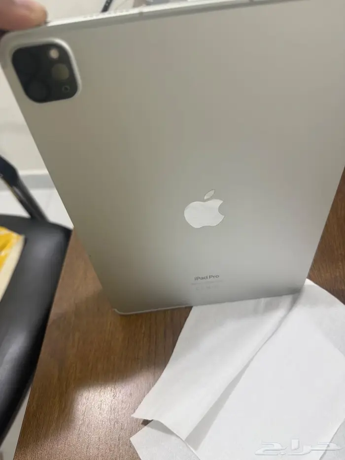 ايباد برو 256 قيقا مع سماعات ايربود برو 1