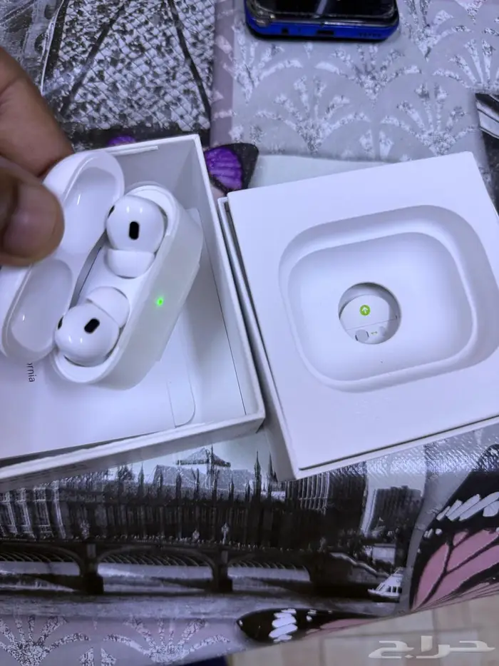 ايباد برو 256 قيقا مع سماعات ايربود برو 10
