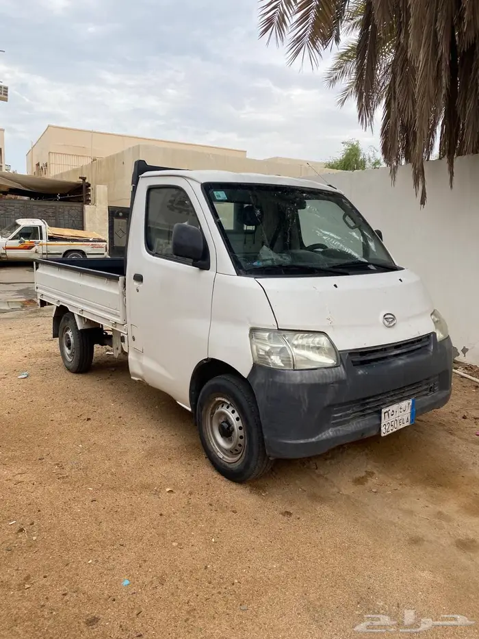 للبيع دباب ديهاتسو 2012 2