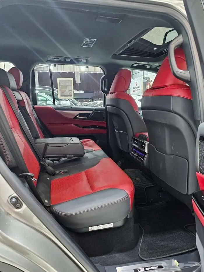 لكزس سبورت LX600 2024 f ( شبه الجديد ) 16